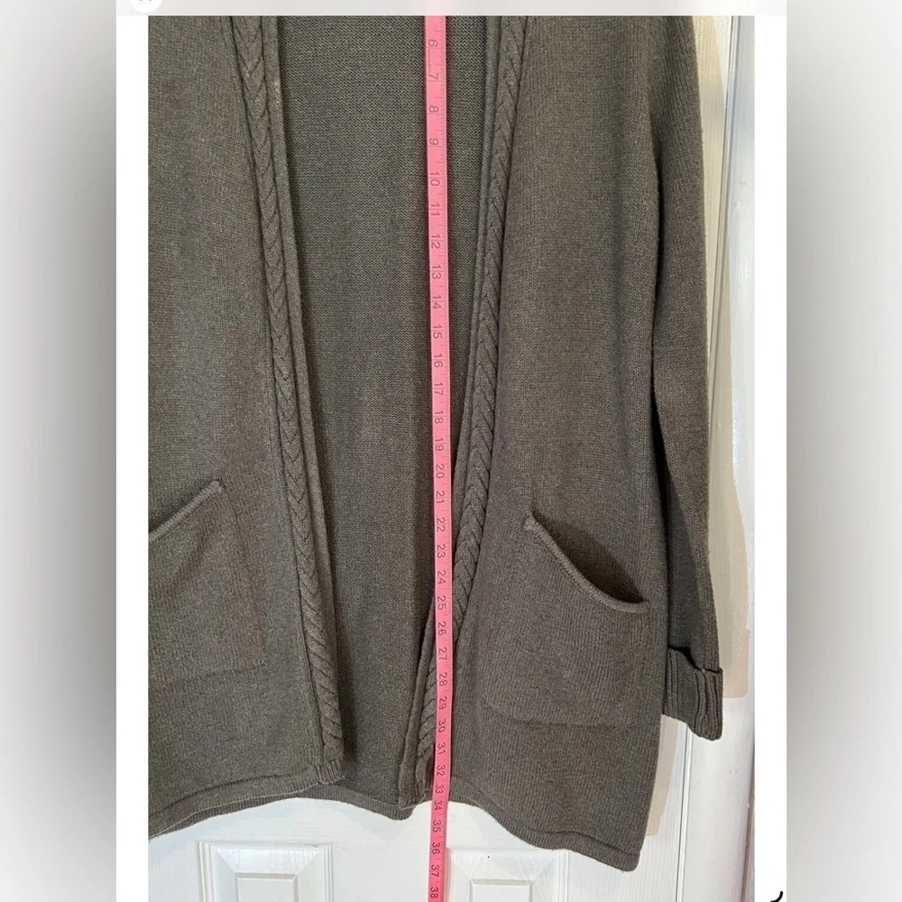 NEW Tahari Olive Green Cardigan Sweater Size XS -S From Pockets.